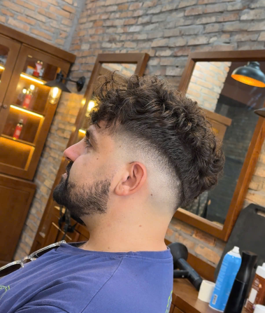 Barber Thảo Điền – Trải Nghiệm Cắt Tóc Nam Đẳng Cấp Tại Folk&Fade Barbershop