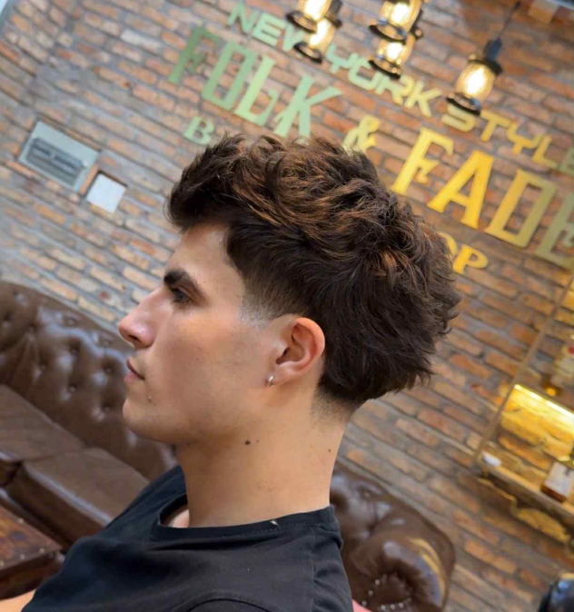 Choosing the Right Hairstyle for Your Face Shape – Expert Tips from Barbershop Thao Dien